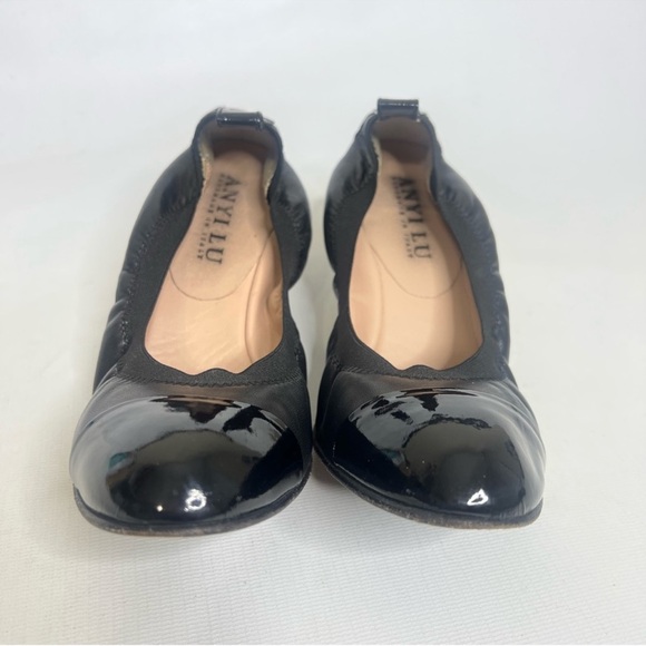 Anyi Lu Patent Leather Flexible Low Heel Pumps Shoes
Very high quality leather - Picture 2 of 2